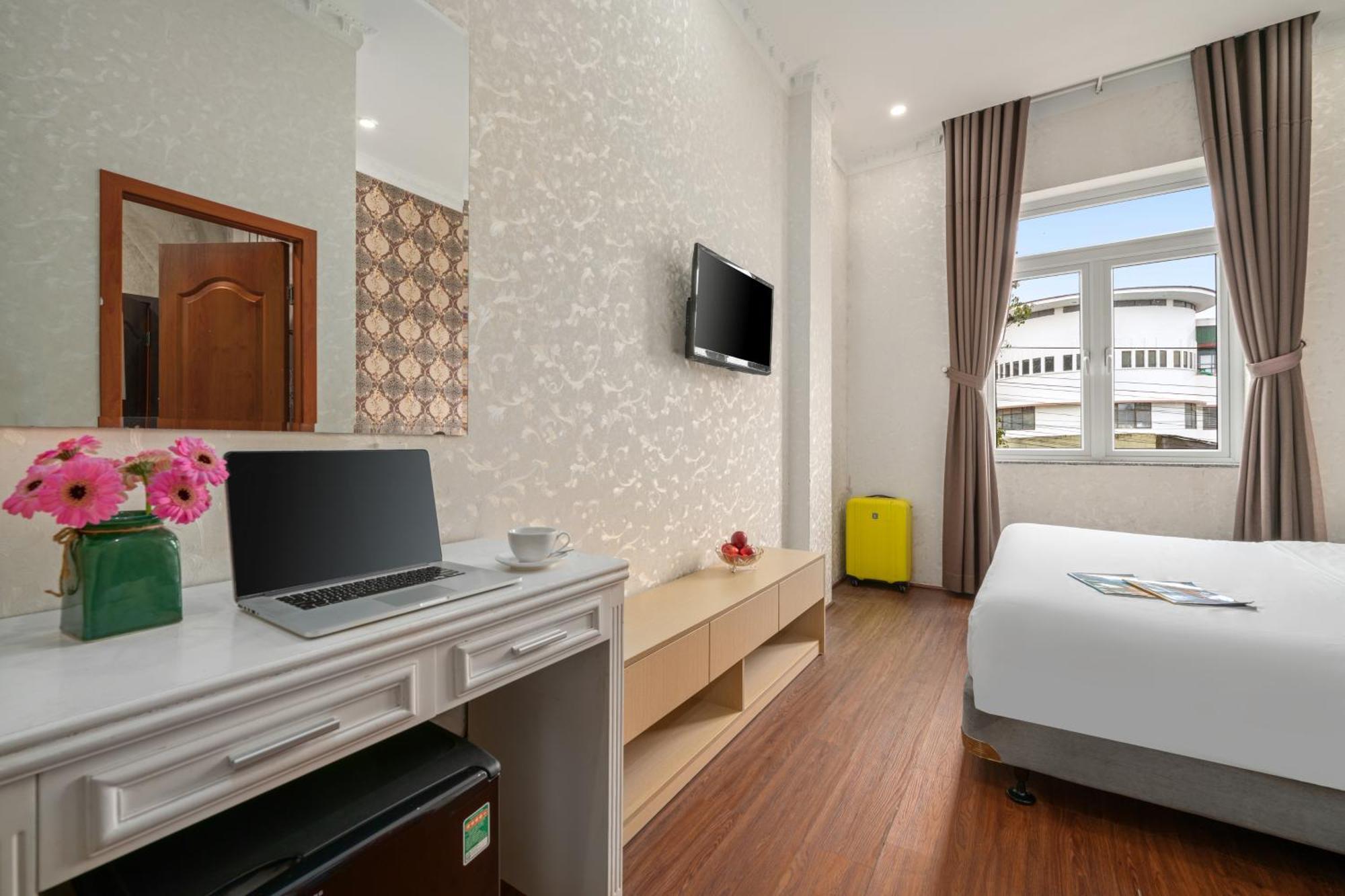 Be U Hotel City View Далат Екстер'єр фото